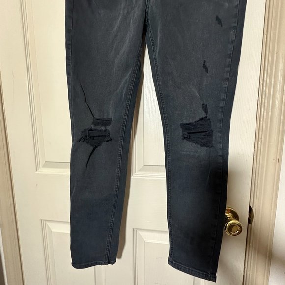 Forever 21 Women's washed black High rise Skynny distressed jeans - Size 30 - Picture 2 of 10
